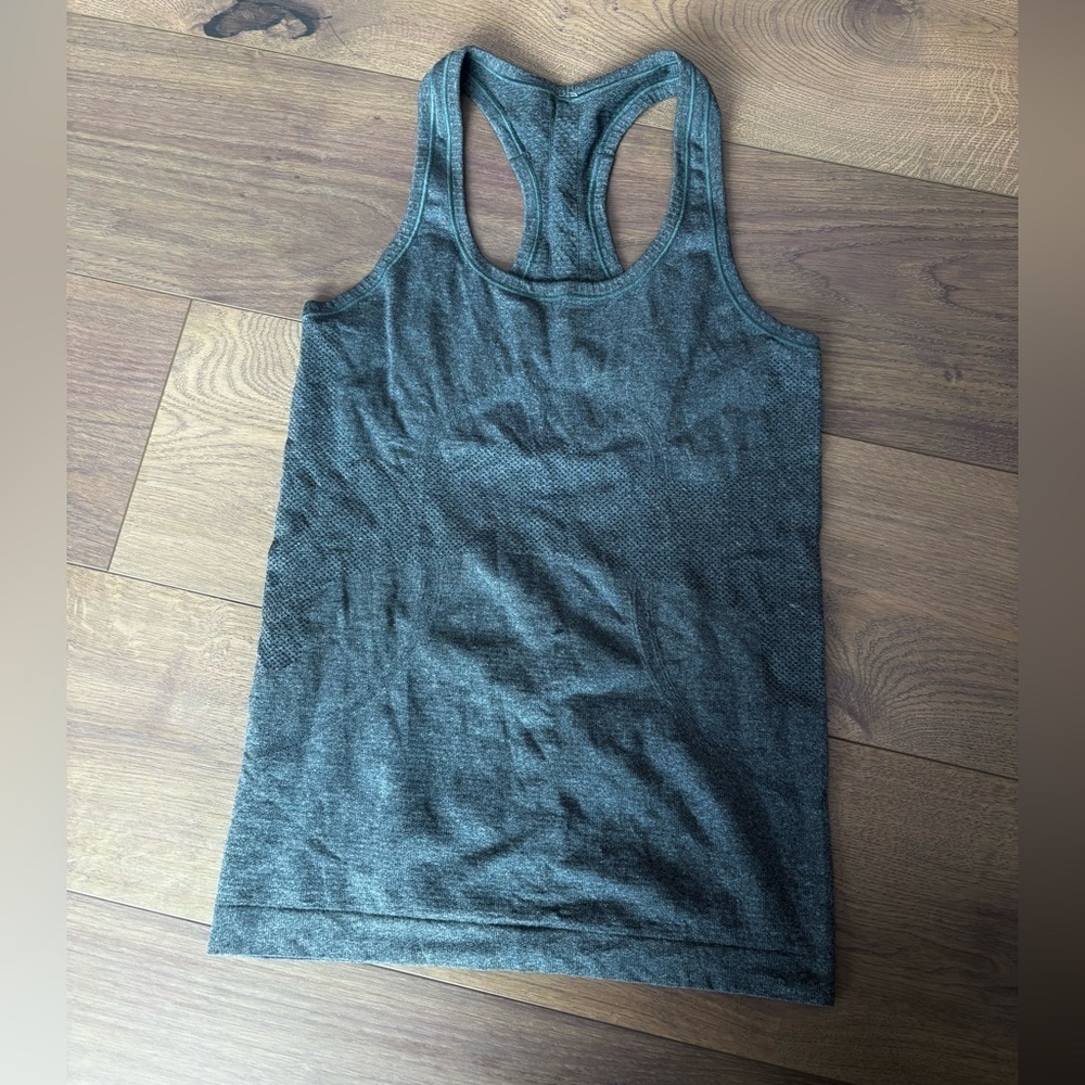 Lululemon Swiftly Tank - Picture 2 of 5